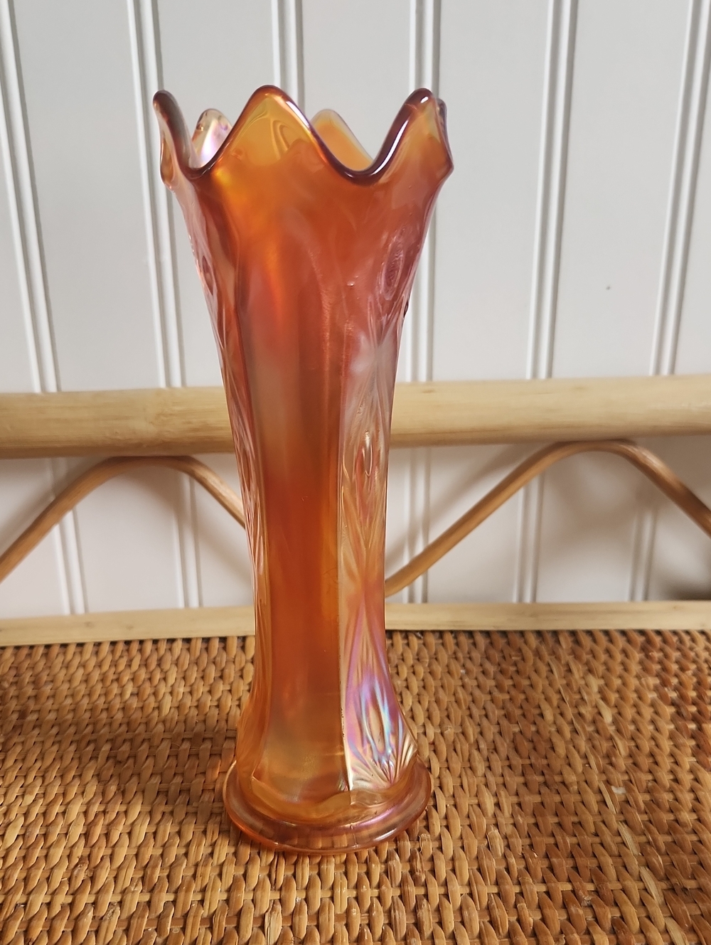 vintage 7.5" marigold carnival glass swung vase